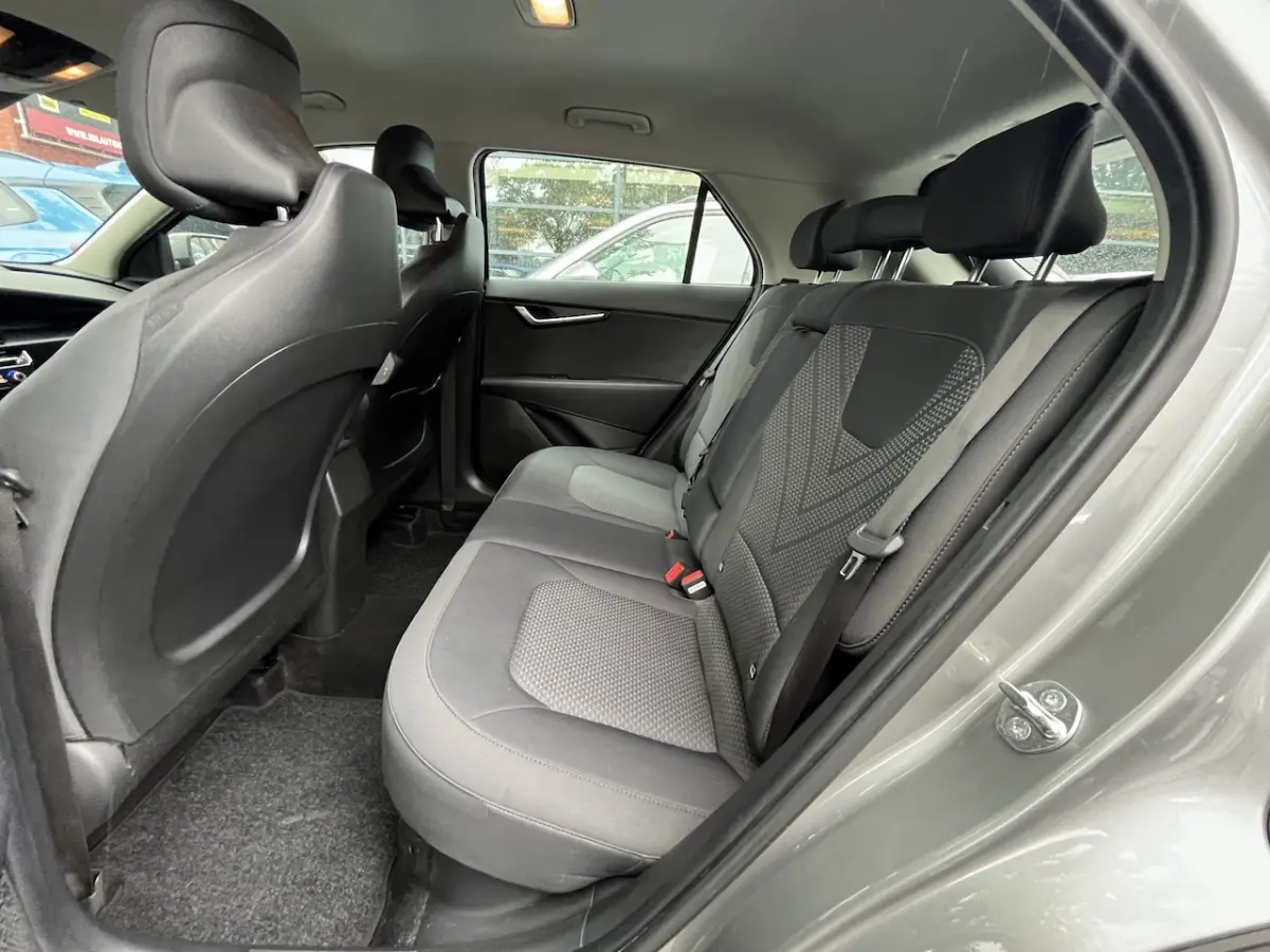 1.6 GDi Hybrid ComfortLine // NAVI // CLIMA // ADAPTIVE CRUISE // CAMERA // KEY LESS // AL