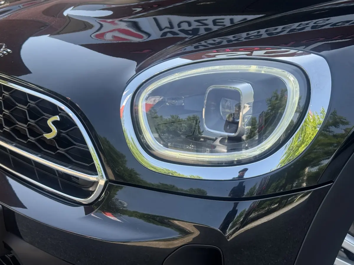 1.5 Cooper S E ALL4 // FULL LED // VOL LEDER // NAVI // CAMERA // PDC // CLIMA // STOELVER