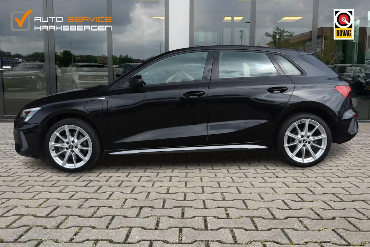 40 TFSI e S-Line | ACC | Camera | 18 Inch |