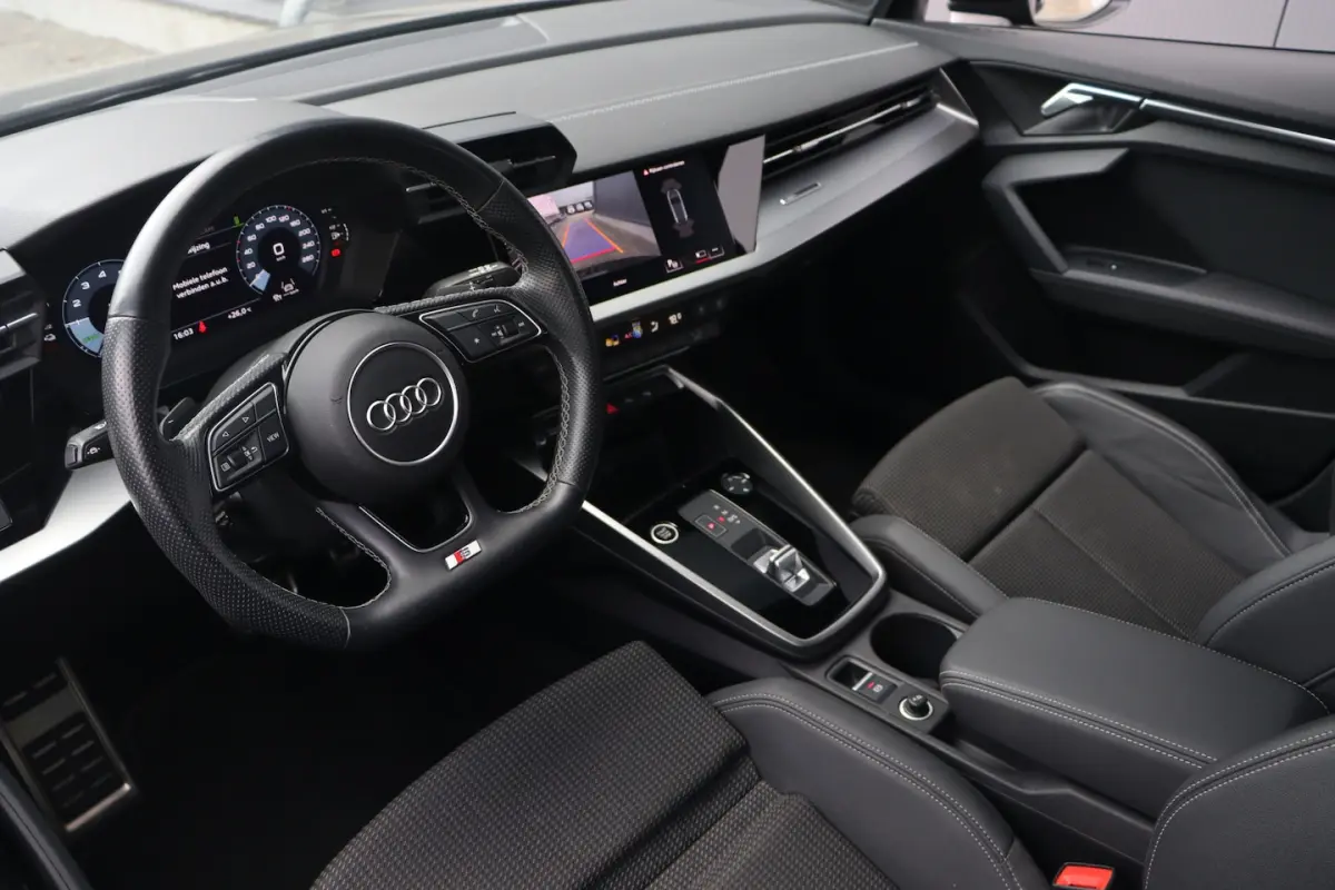 40 TFSI e S-Line | ACC | Camera | 18 Inch |