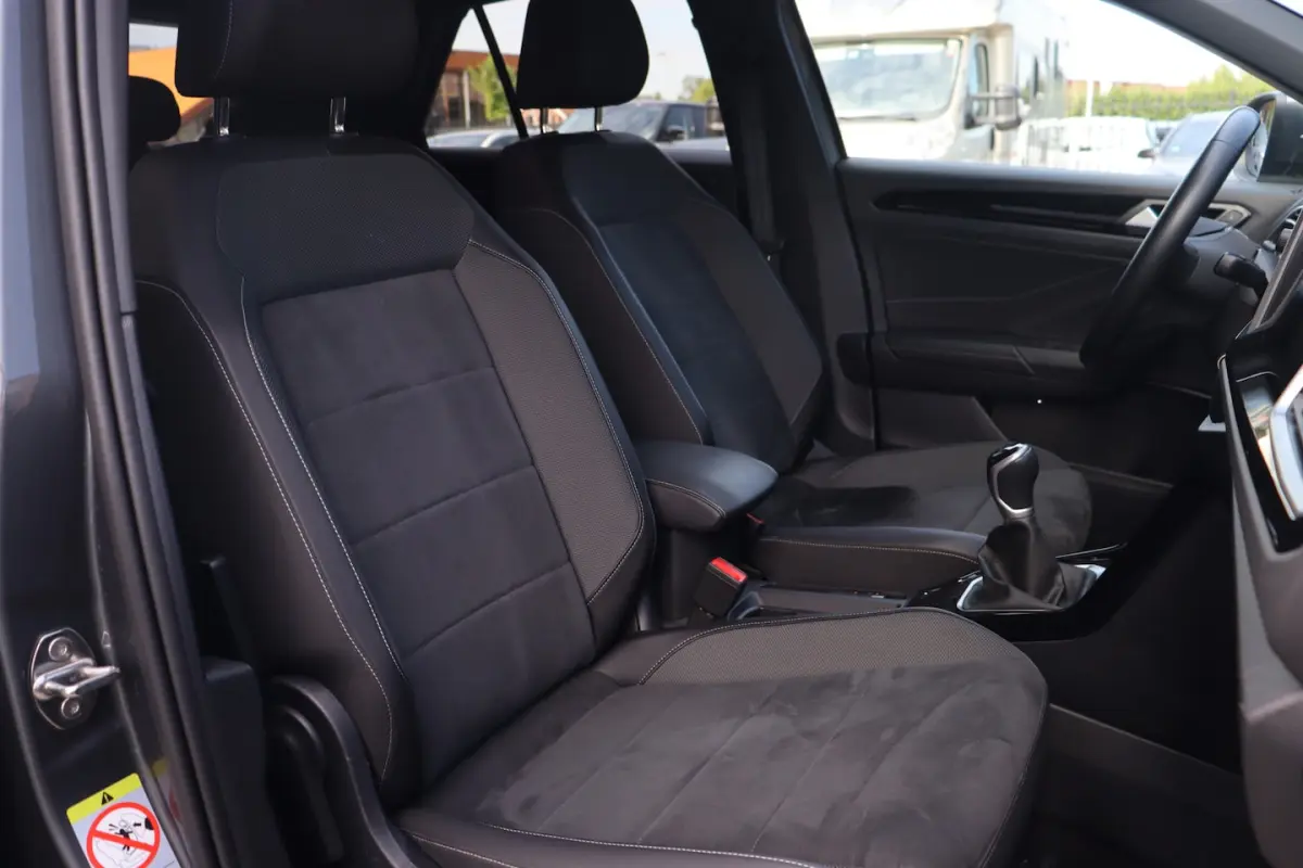 1.0 TSI R-Line | ACC | Carplay | DAB |