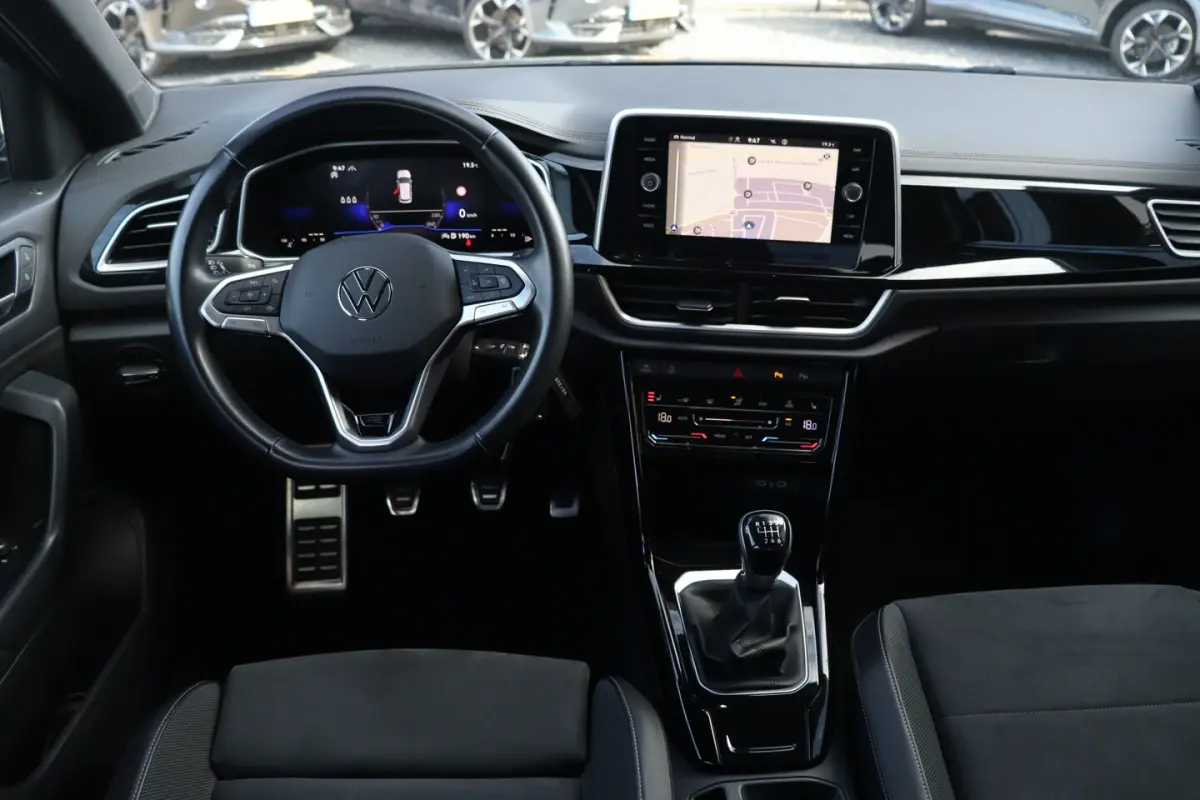 1.0 TSI R-Line | ACC | Carplay | DAB |