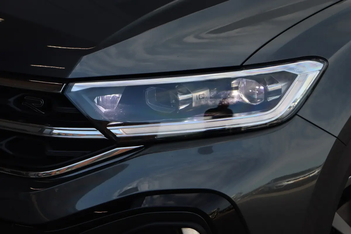 1.0 TSI R-Line | ACC | Carplay | DAB |