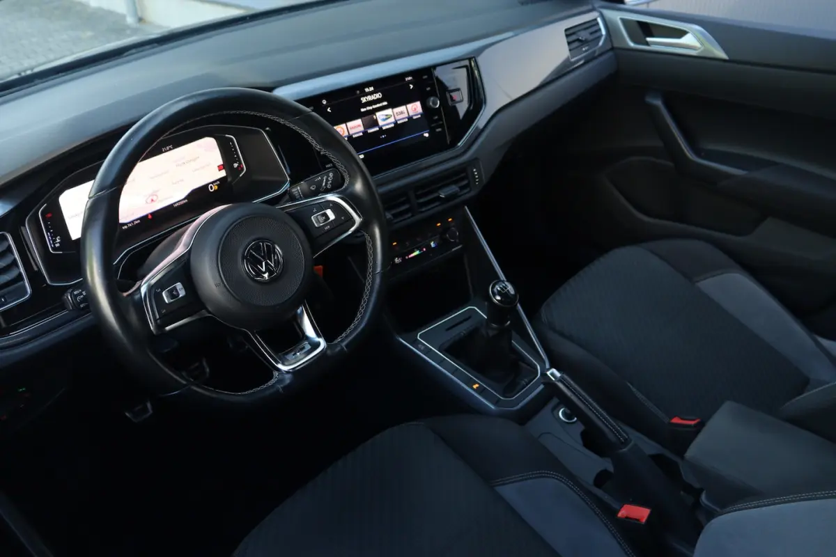 1.0 TSI R-Line | Matrix | Virtual Cockpit | 17 Inch |