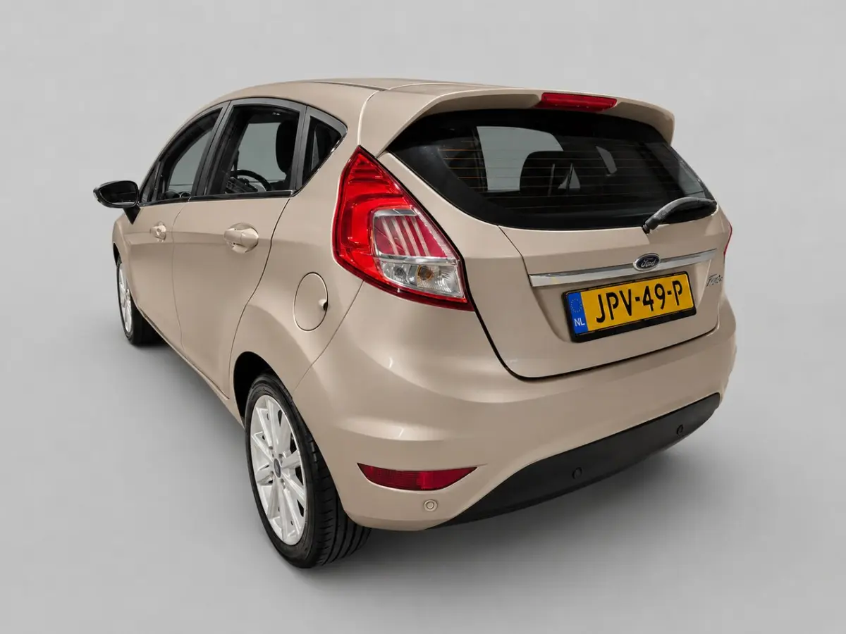 1.0 Titanium - 5 drs - Climate Control - Bluetooth - PDC - Rijklaar