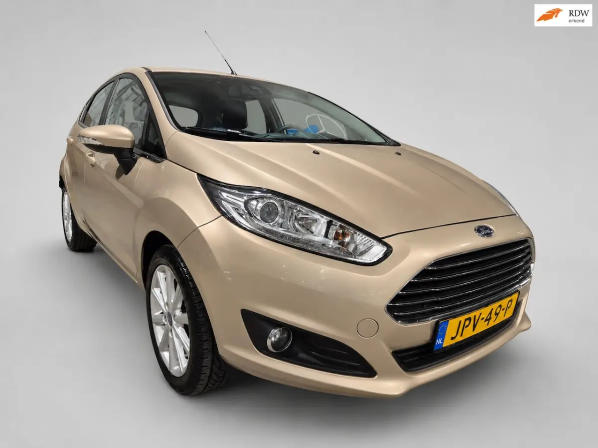 1.0 Titanium - 5 drs - Climate Control - Bluetooth - PDC - Rijklaar