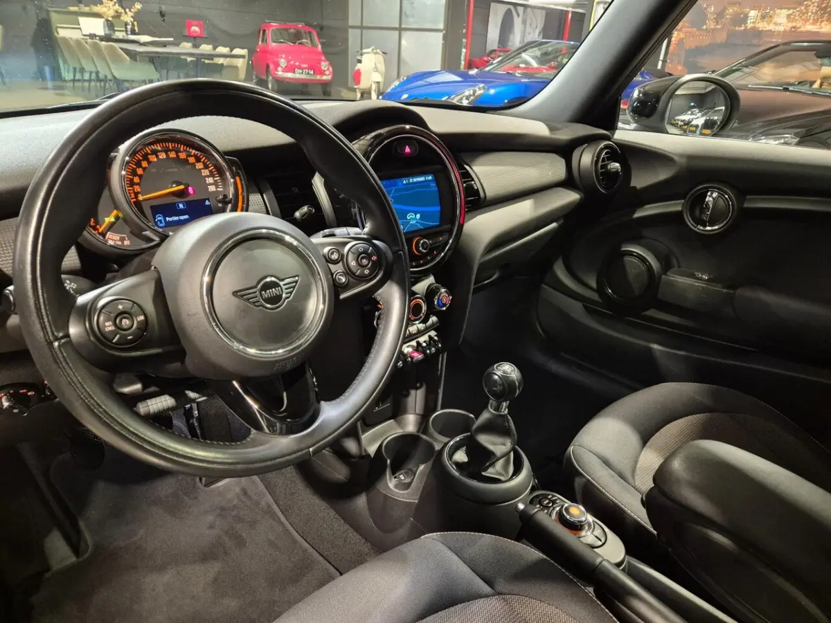 1.5 Pepper - Panoramadak - Navigatie - Airco - Cruise - NL Auto