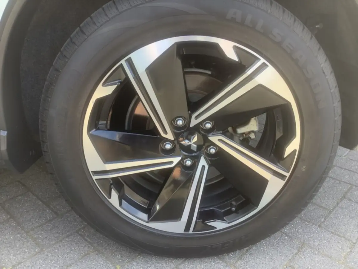 2.4 PHEV Instyle I Leder I PDC I Led I Camera