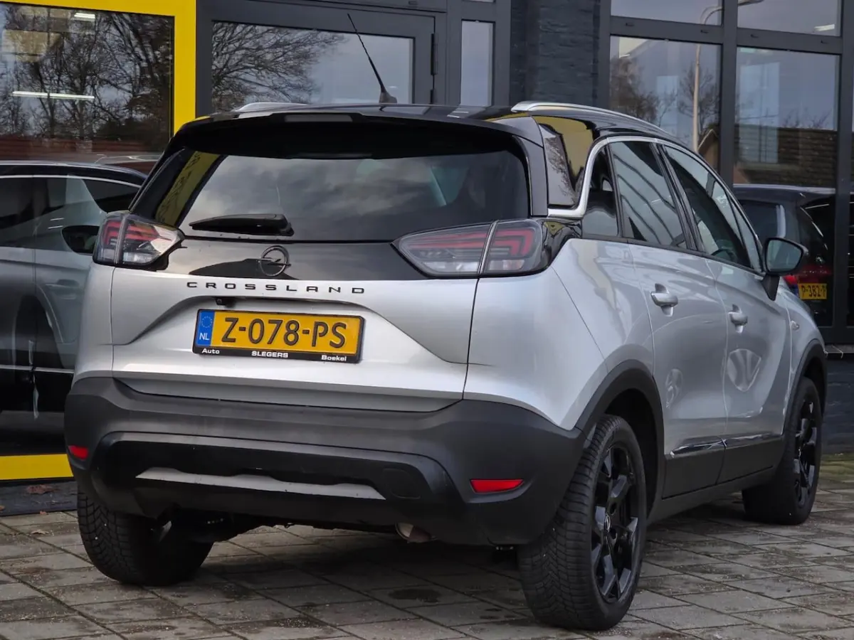 1.2 Turbo Ultimate Auto | Alcantara Bekl | Pano Dak | Stoelverw | Stuurverw | Camera + Sen