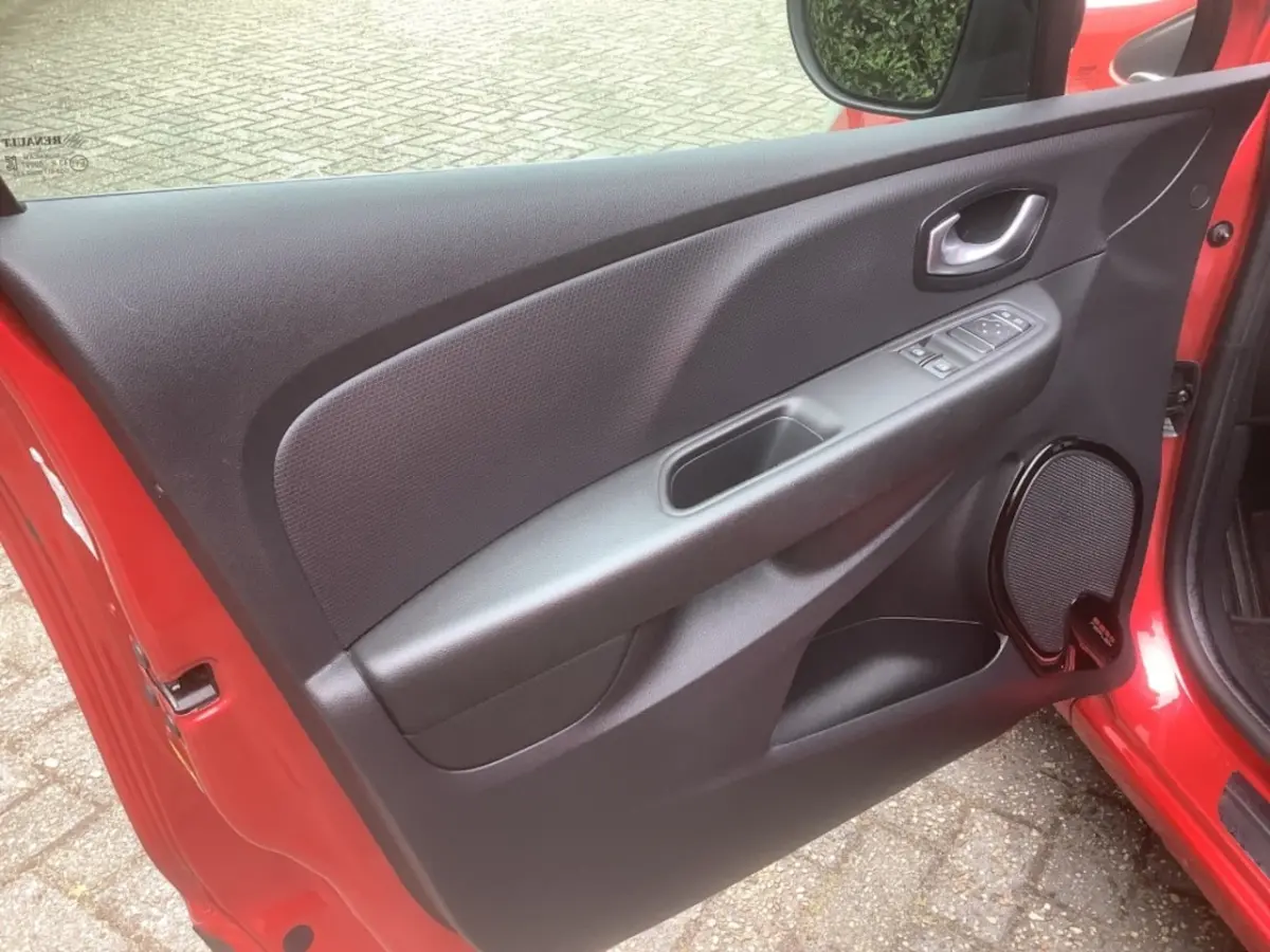 0.9 TCe 5Drs. Limited I Navi I Bluetooth I PDC