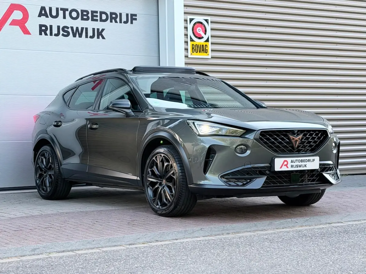 1.4 e-Hybrid VZ Tribe Edition Pano/360/Memory
