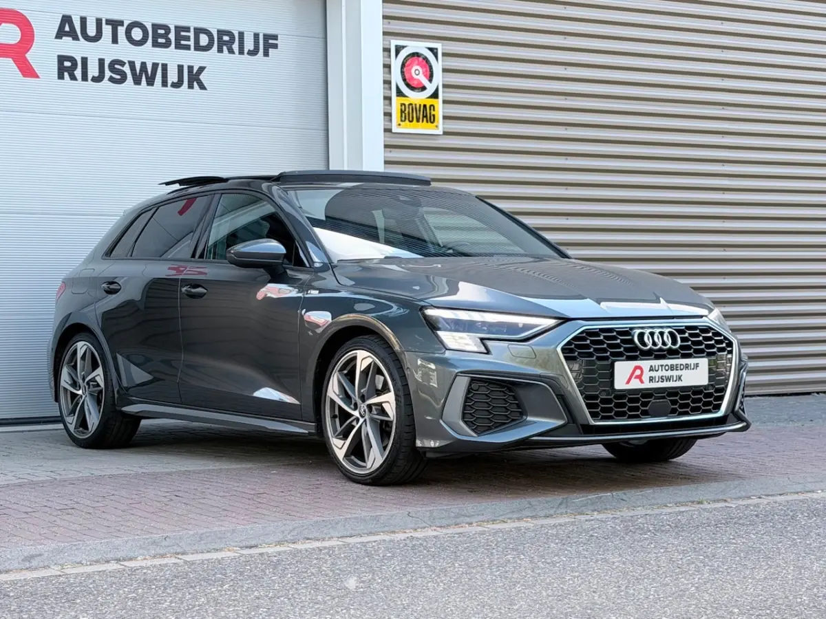 35 TFSI S-Line Pano/Matrix/AppleCarPlay