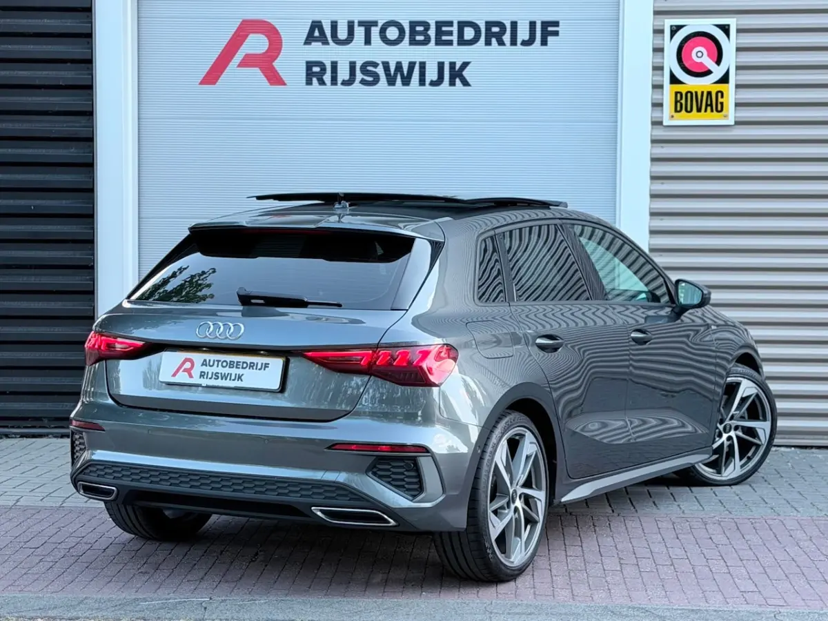 35 TFSI S-Line Pano/Matrix/AppleCarPlay