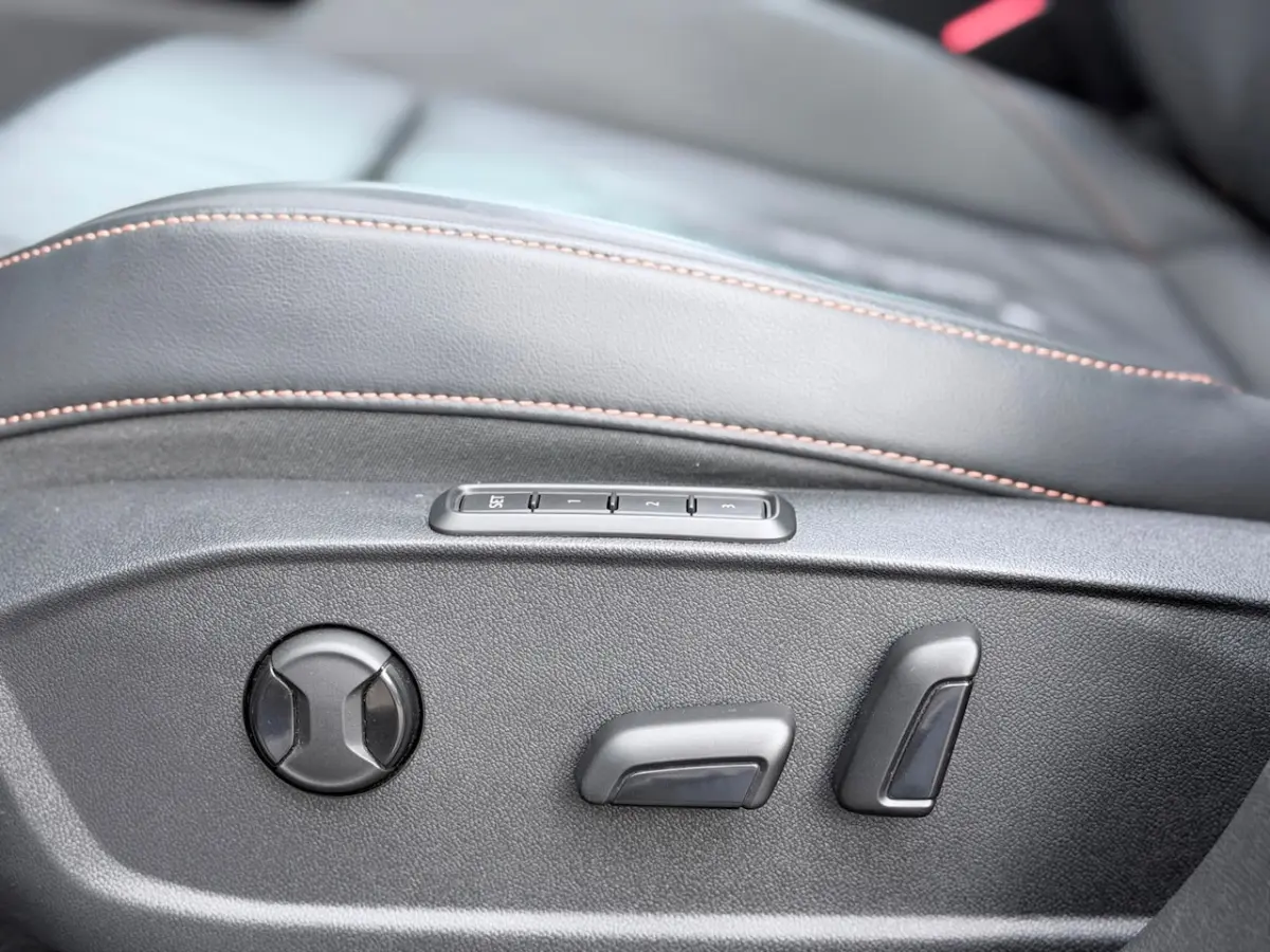 1.4 e-Hybrid VZ Copper Edition Pano/Memory/360