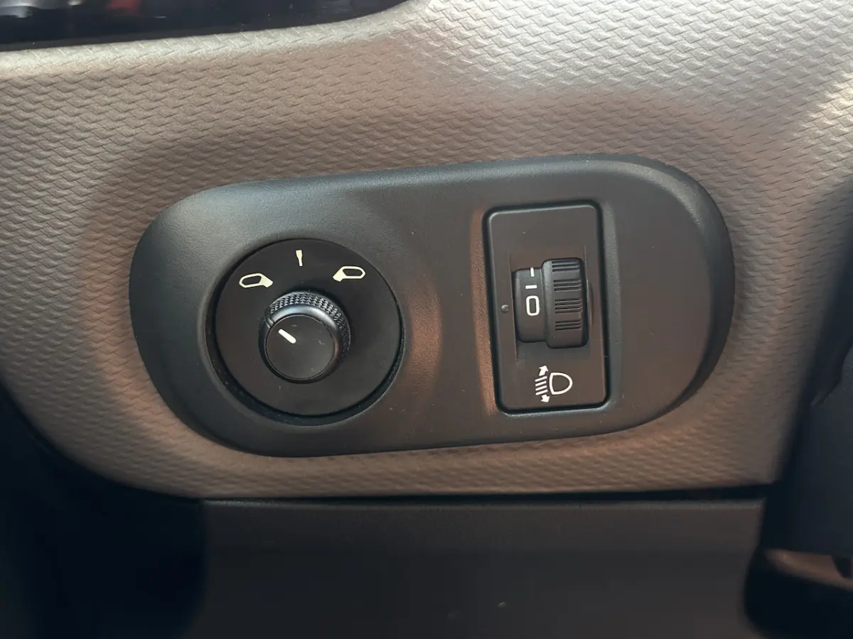1.2 PureTech 110 pk Business Carplay, Cruise, Sensoren