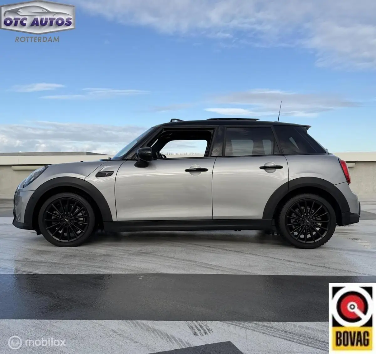 2.0 Classic Trim Pano leder sportvelgen harman kardon 5 deurs