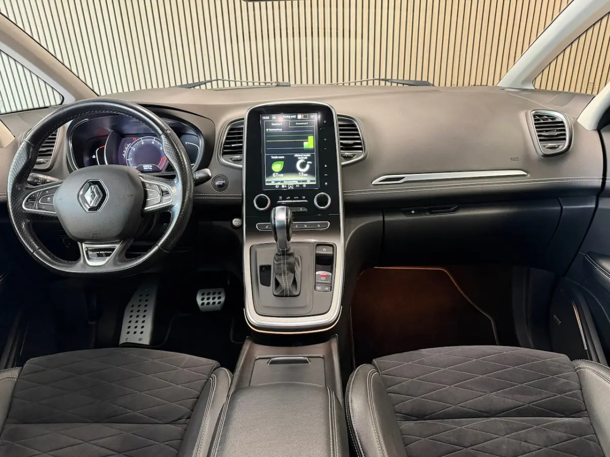 1.3 TCe Intens LPG AUT. BLACK EDITION TREKHAAK NAVIGATIE CAMERA CRUISE STOELVERWARMING PDC