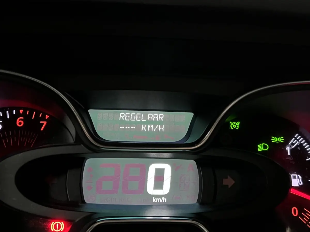 0.9 TCe Zen | 1e EIGENAAR | NAVI | CRUISE CONTROL | KEYLESS |