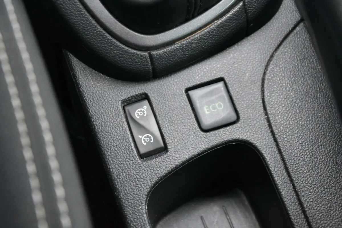 0.9 TCe Limited 90PK | Cruise Control | Navigatie | Parkeersensoren