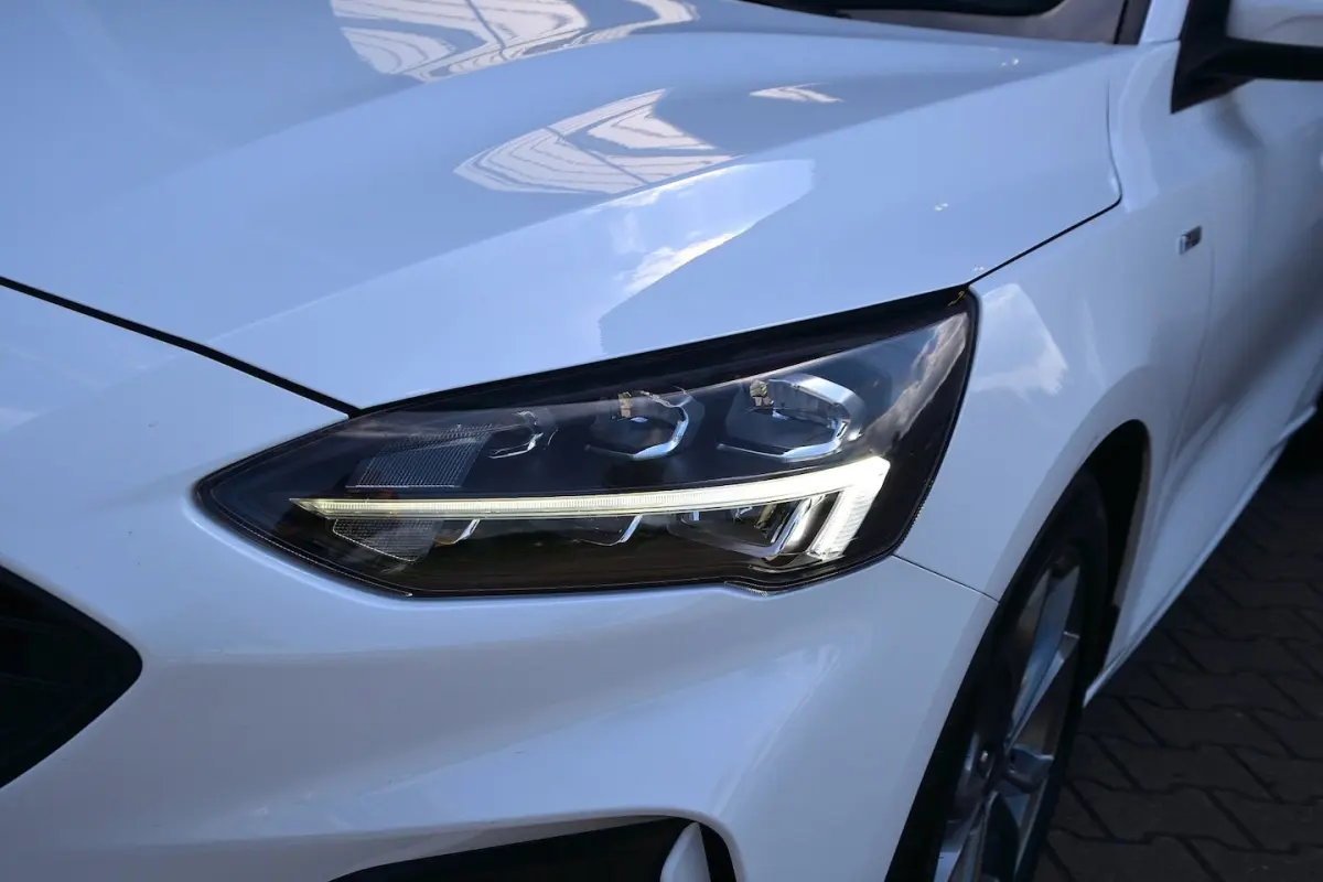 1.0 EcoBoost Hybrid ST Line X Business | Panoramadak | Winterpakket | Achteruitrijcamera |