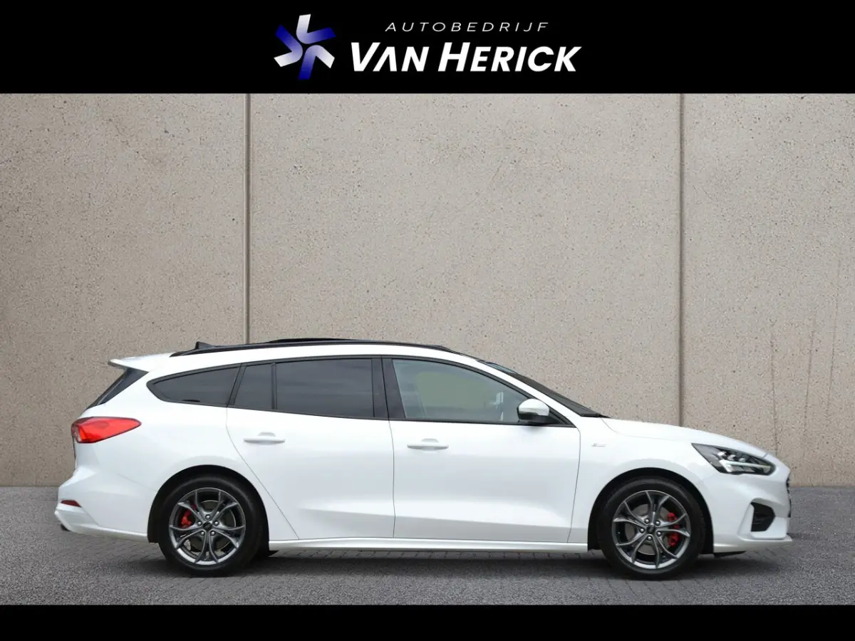 1.0 EcoBoost Hybrid ST Line X Business | Panoramadak | Winterpakket | Achteruitrijcamera |