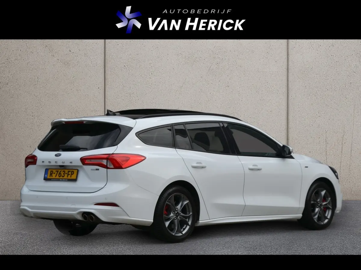 1.0 EcoBoost Hybrid ST Line X Business | Panoramadak | Winterpakket | Achteruitrijcamera |