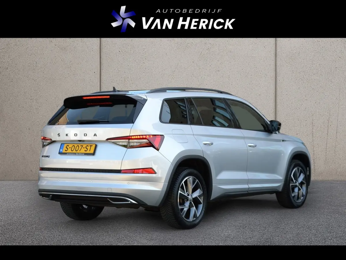 1.5 TSI Sportline Business 7p. Automaat | Keyless | Achteruitrijcamera | Stoelverwarming