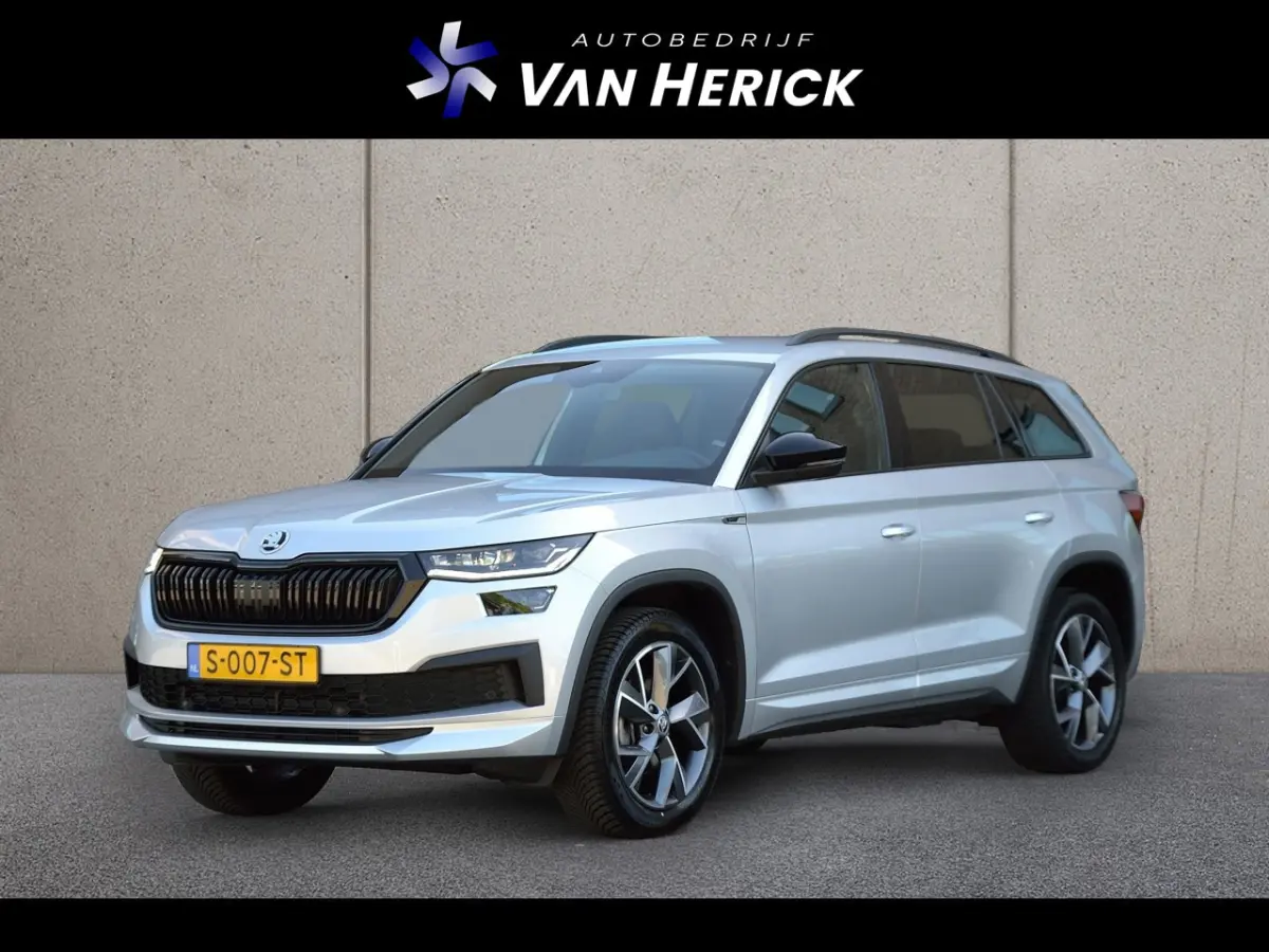 1.5 TSI Sportline Business 7p. Automaat | Keyless | Achteruitrijcamera | Stoelverwarming