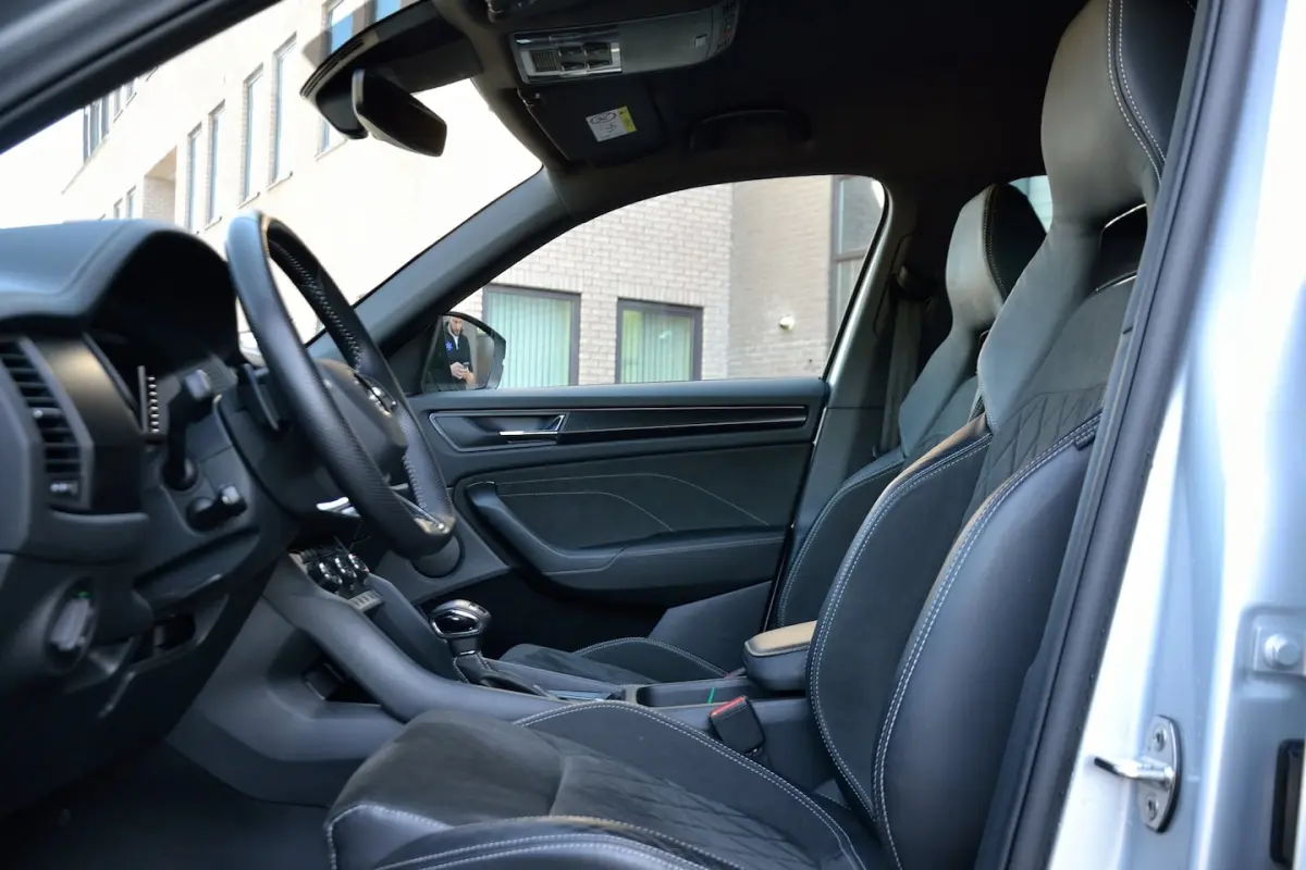 1.5 TSI Sportline Business 7p. Automaat | Keyless | Achteruitrijcamera | Stoelverwarming