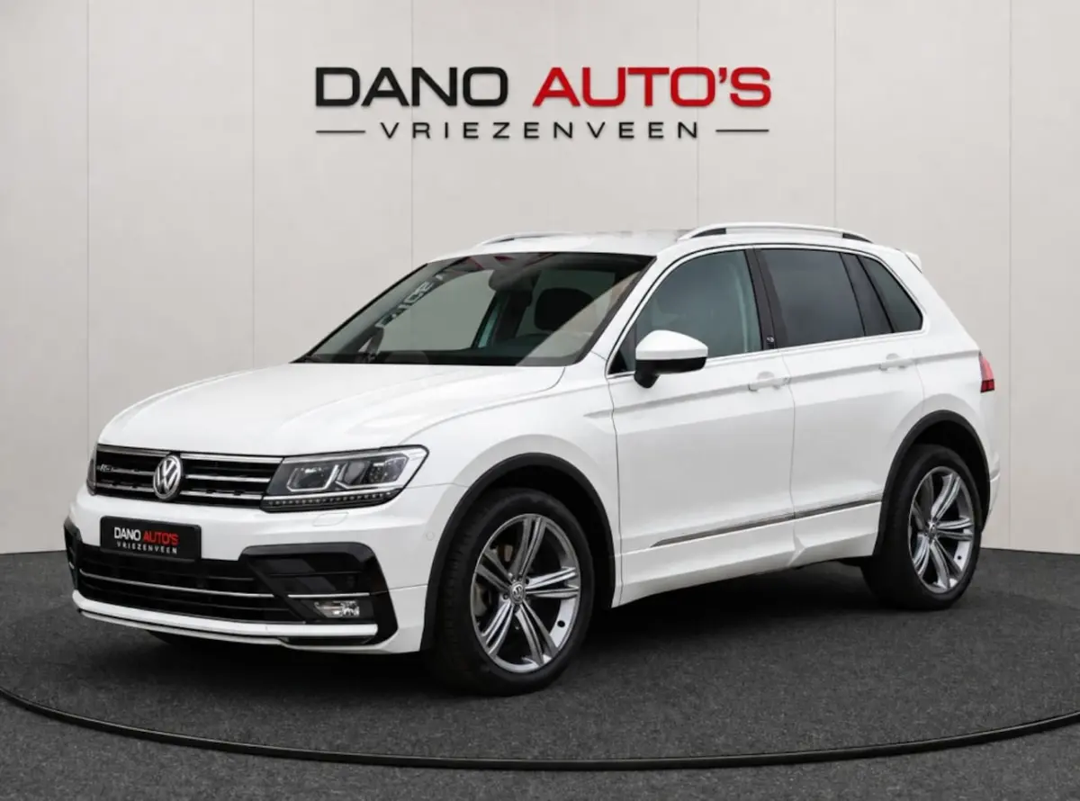 1.4 TSI BMT Sound R-Line LED/ACC/19'' inch/Carplay