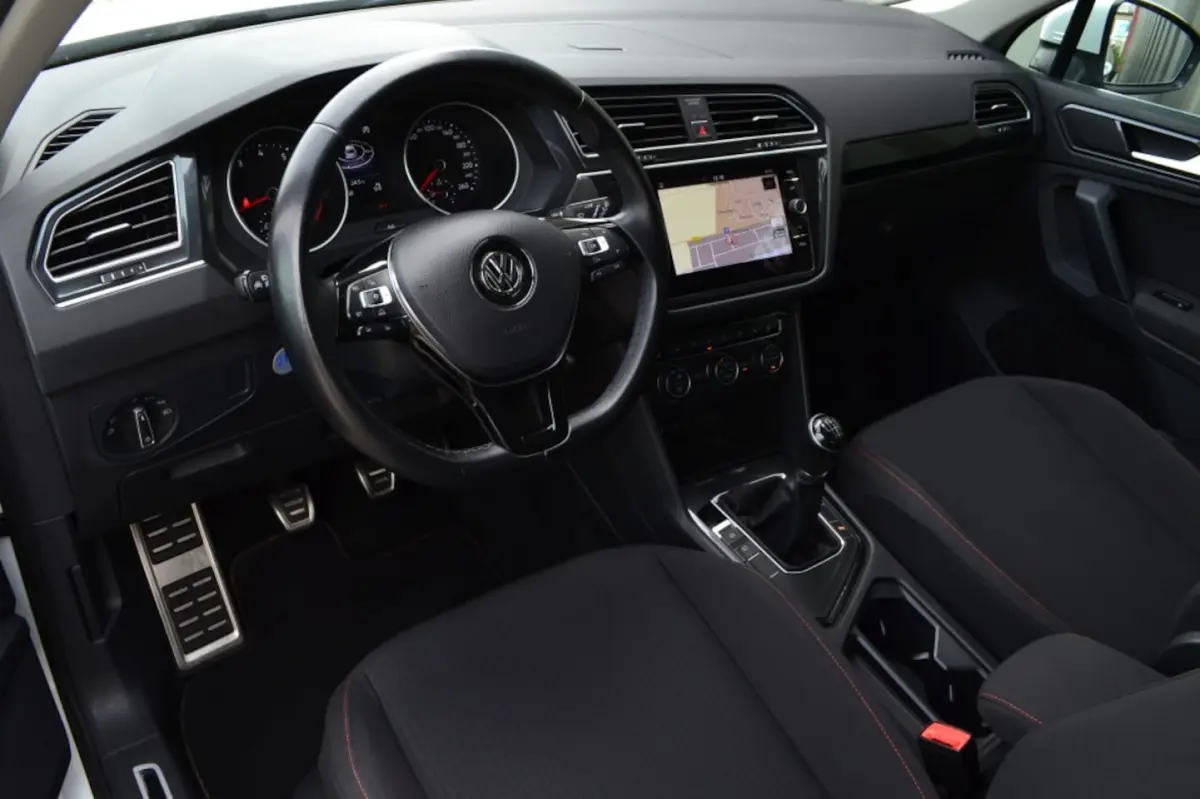 1.4 TSI BMT Sound R-Line LED/ACC/19'' inch/Carplay