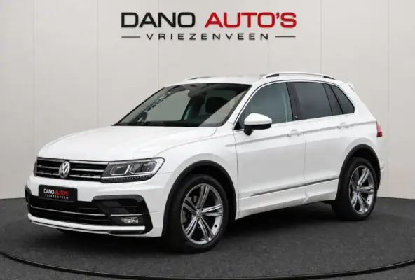 1.4 TSI BMT Sound R-Line LED/ACC/19'' inch/Carplay