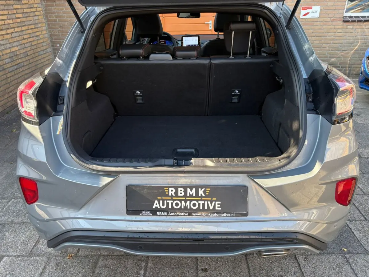 1.0 EcoBoost Hybrid ST-Line X