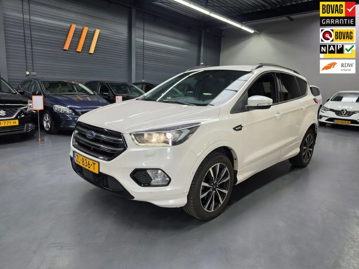 1.5 EcoBoost ST Line CAMERA LED TREKHAAK CARPLAY NAP NL AUTO