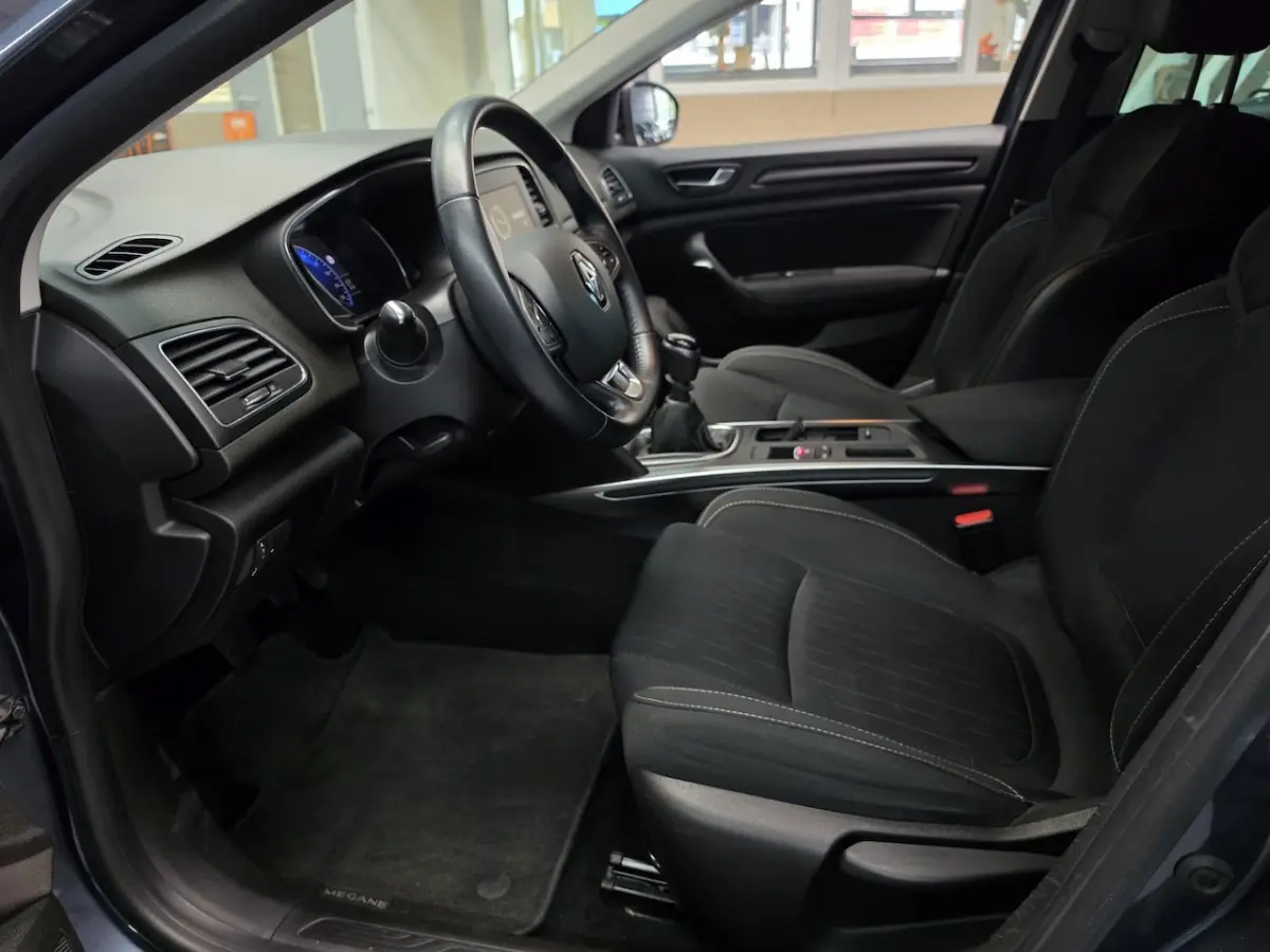 1.3 TCe Limited NAVI TREKHAAK NAP NL AUTO
