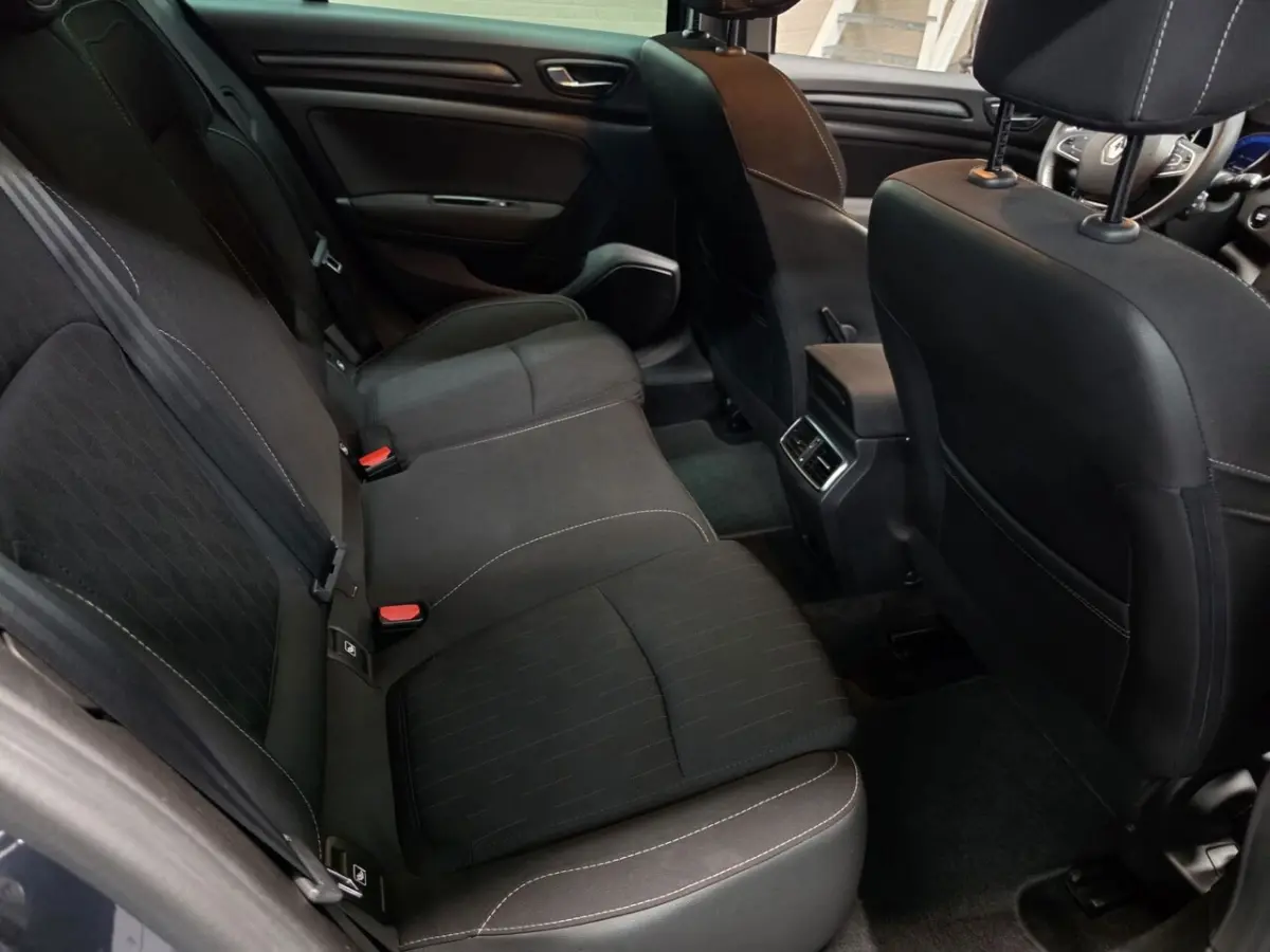 1.3 TCe Limited NAVI TREKHAAK NAP NL AUTO