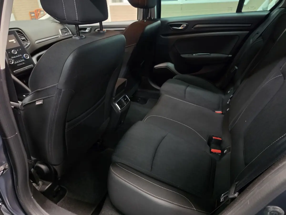 1.3 TCe Limited NAVI TREKHAAK NAP NL AUTO