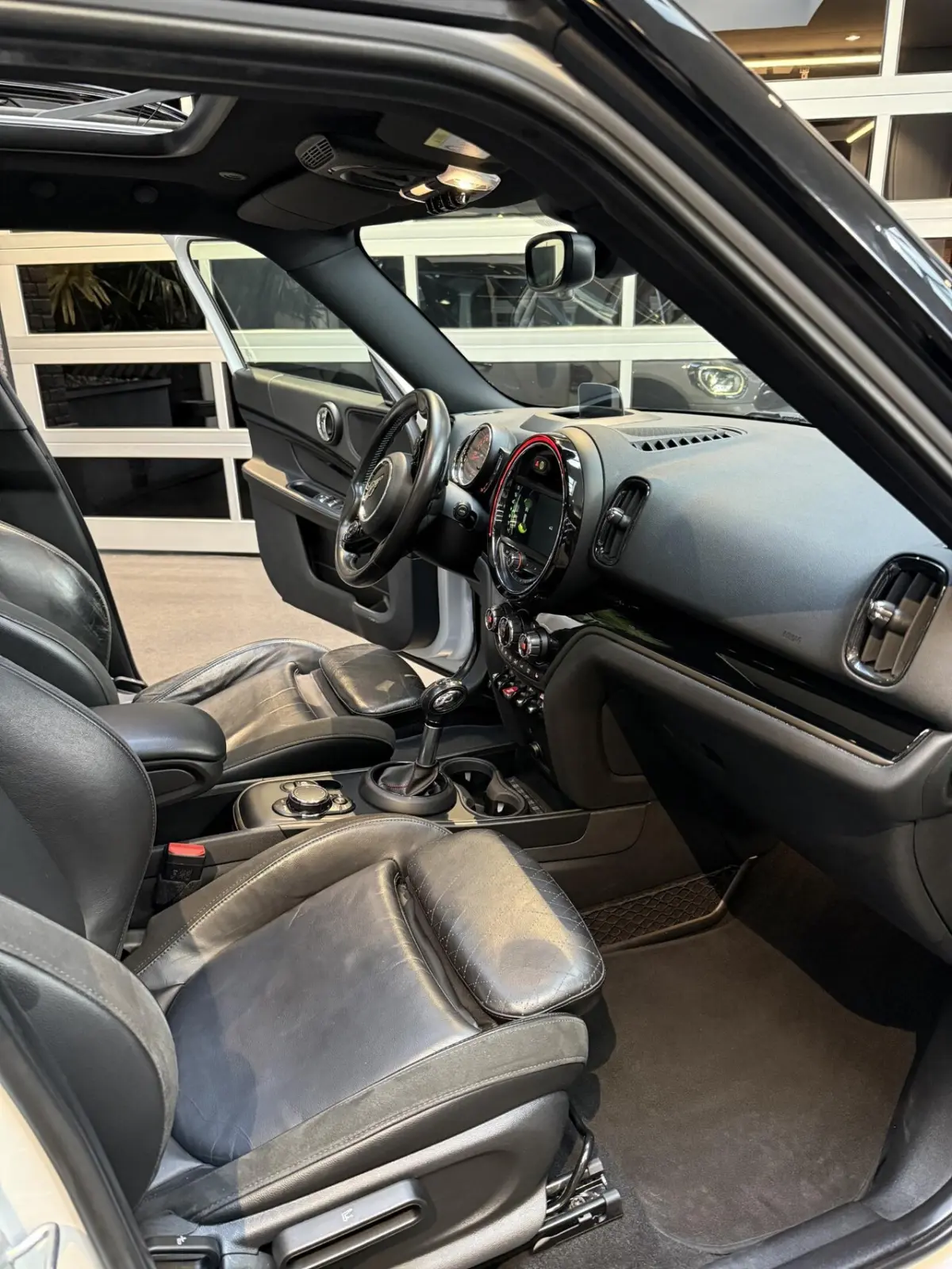 2.0 John Cooper Works ALL4 Chili Full Options pano