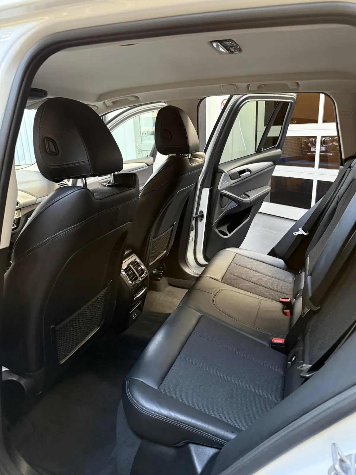 xDrive30e advantage
