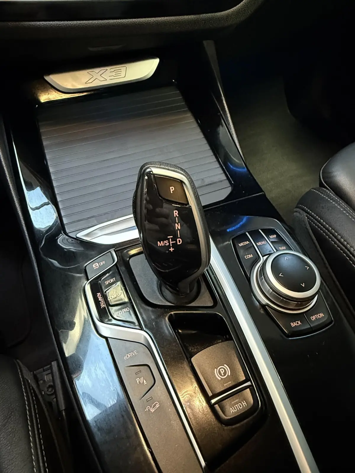 xDrive30e advantage