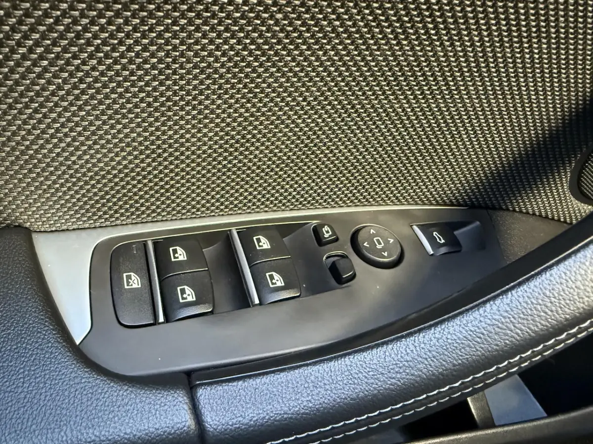 xDrive30e advantage
