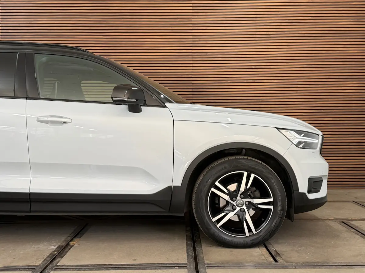 1.5 T3 R-Design | Pano | Winterpakket | Elektr voorstoelen+memory | Camera | Carplay