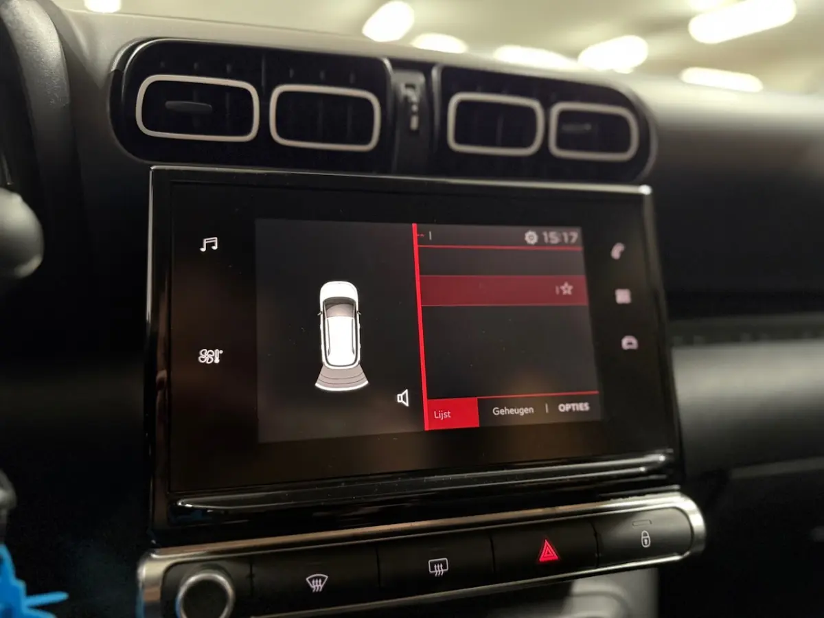 1.2 PureTech 130 PK Automaat Feel | Climate Control | Cruise Control | Bluetooth | DAB Rad