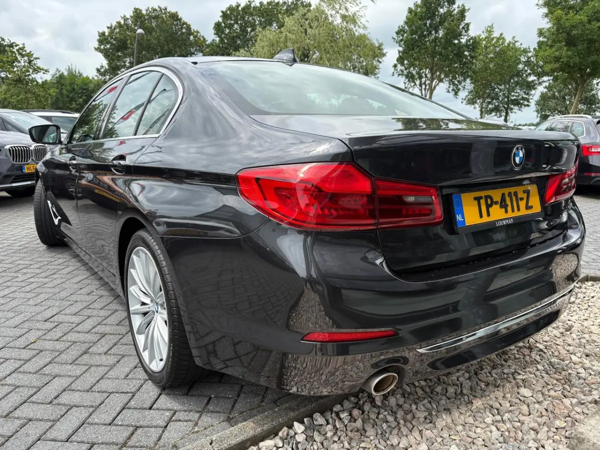 520i High Executive | Stoelverwarming | Memory | Navi | PDC | Climate | Cruise | Dealer On