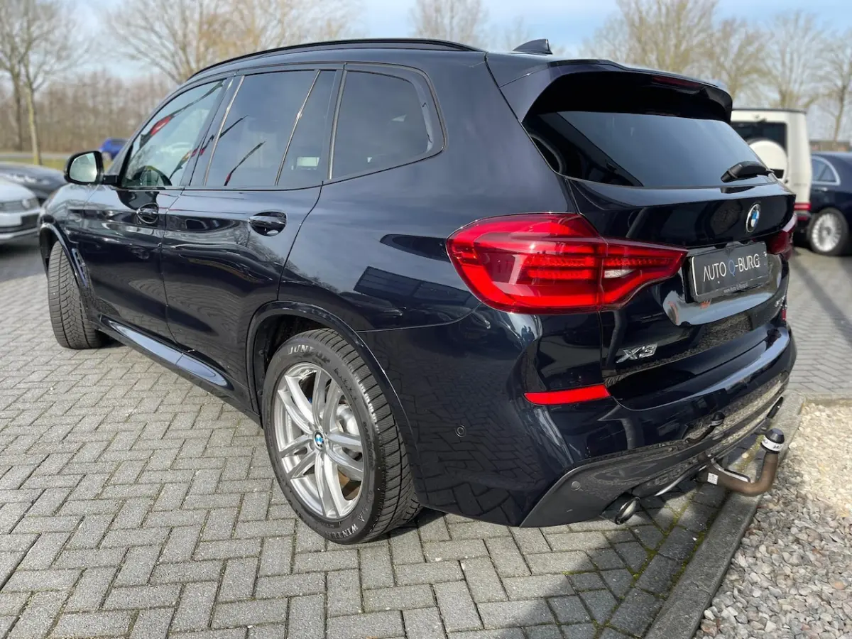 Plug-in Hybrid M-Sport | Panorama | Camera | Leder | Trekhaak