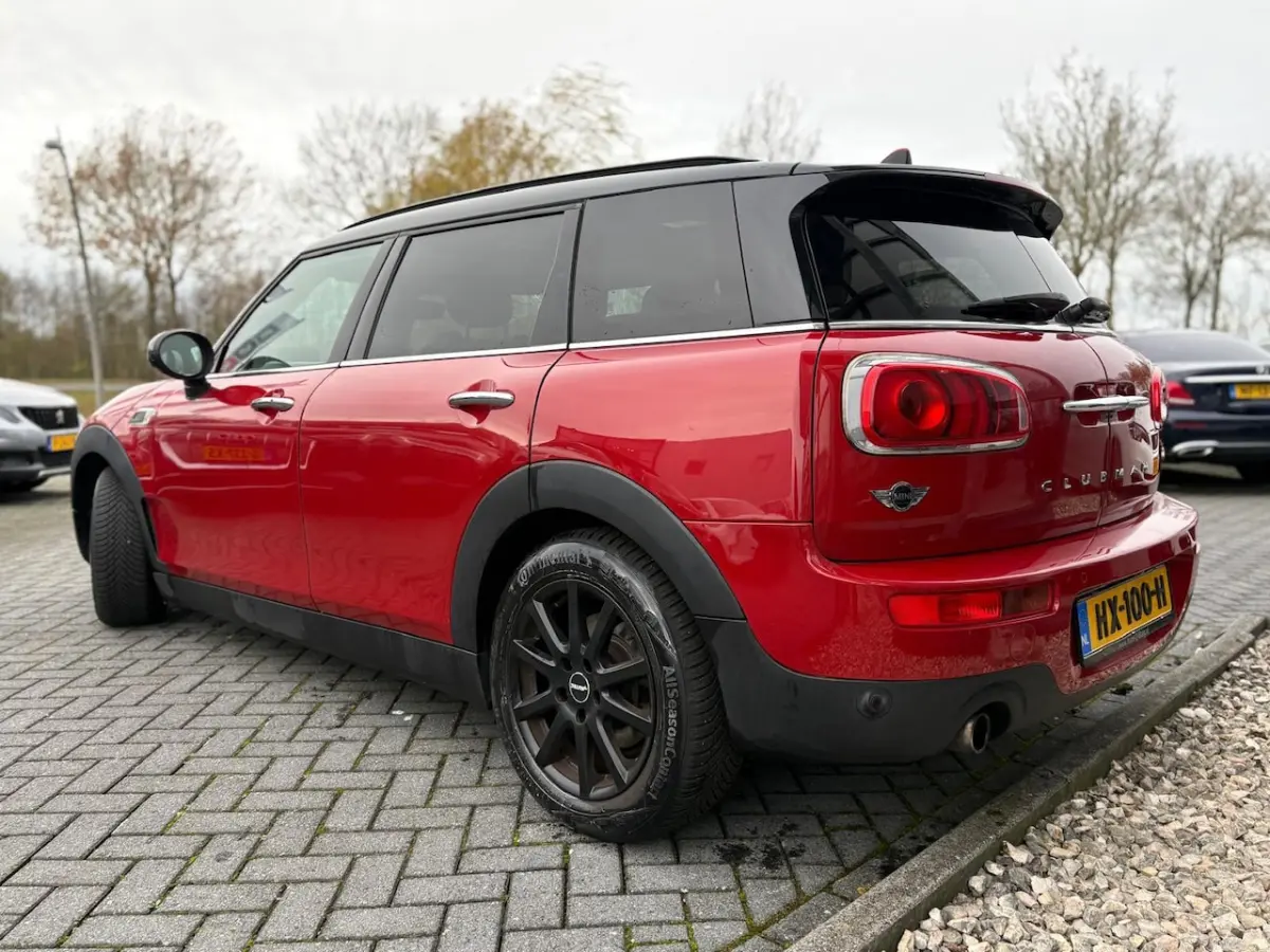 1.5 Cooper Chili Serious Business | Panorama | Harmen Kardon | Navi | Keyless | Camera | D