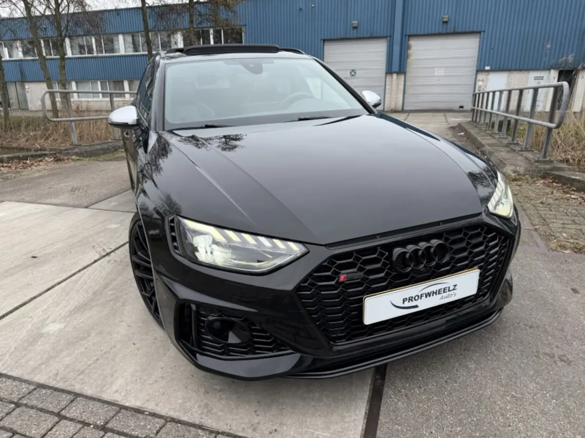 RS4 2.9 TFSI quattro Pano/Ceramic/360/B&O