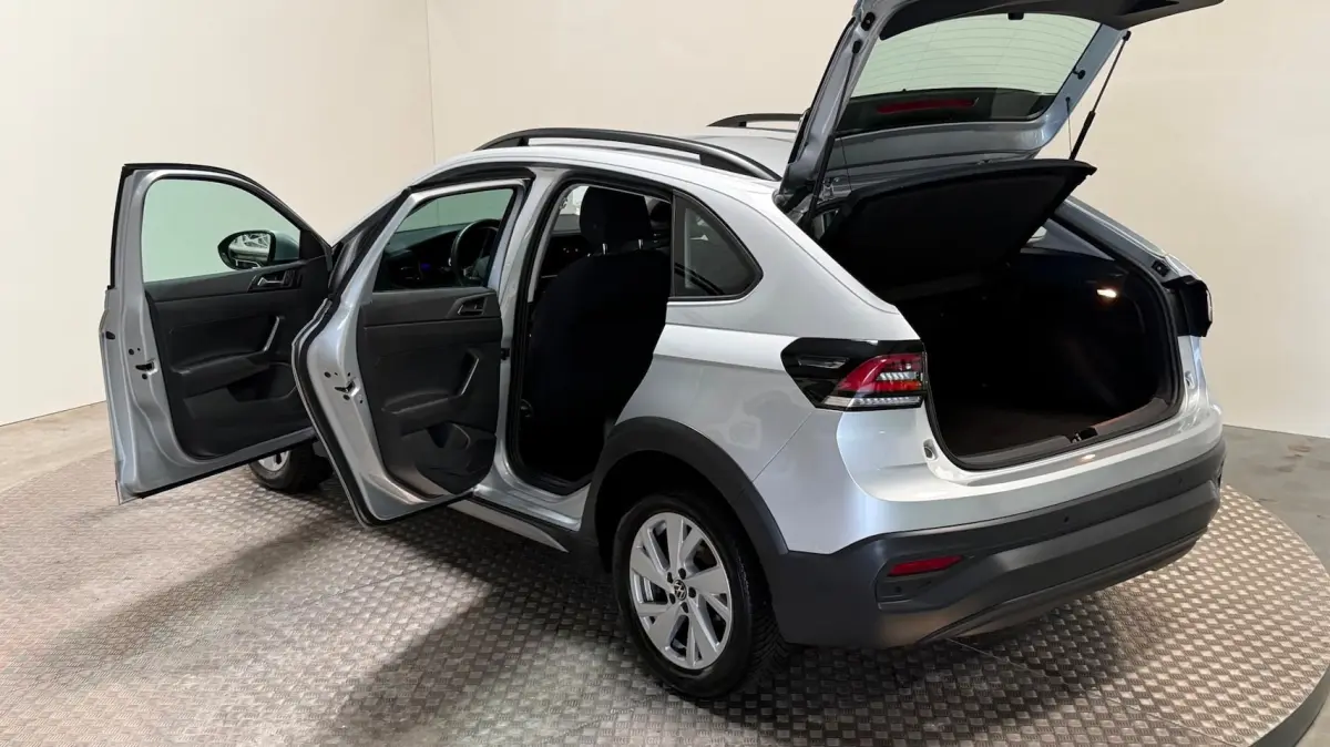 1.0 TSI Life benzine automaat navigatie carplay parkeersensoren cruisecontrole
