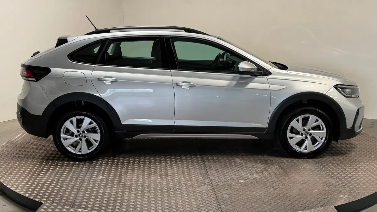 1.0 TSI Life benzine automaat navigatie carplay parkeersensoren cruisecontrole