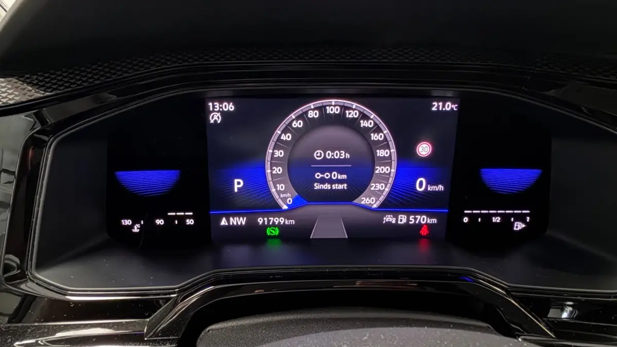1.0 TSI Life benzine automaat navigatie carplay parkeersensoren cruisecontrole